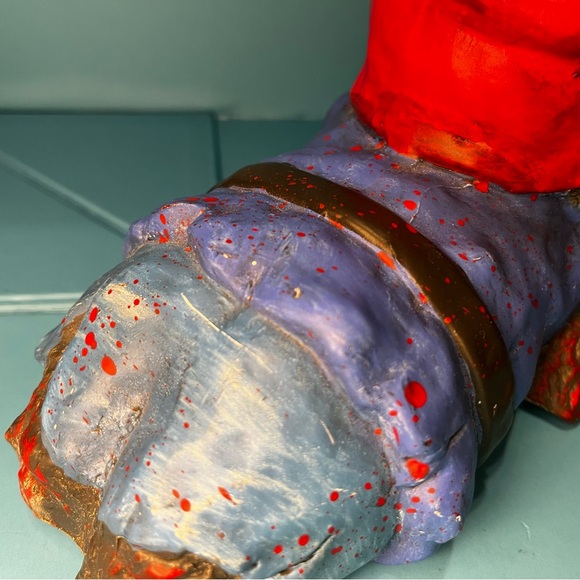 ThumbsUp! Zombie Gnome Crawler with GITD Eyes - Picture 8 of 10